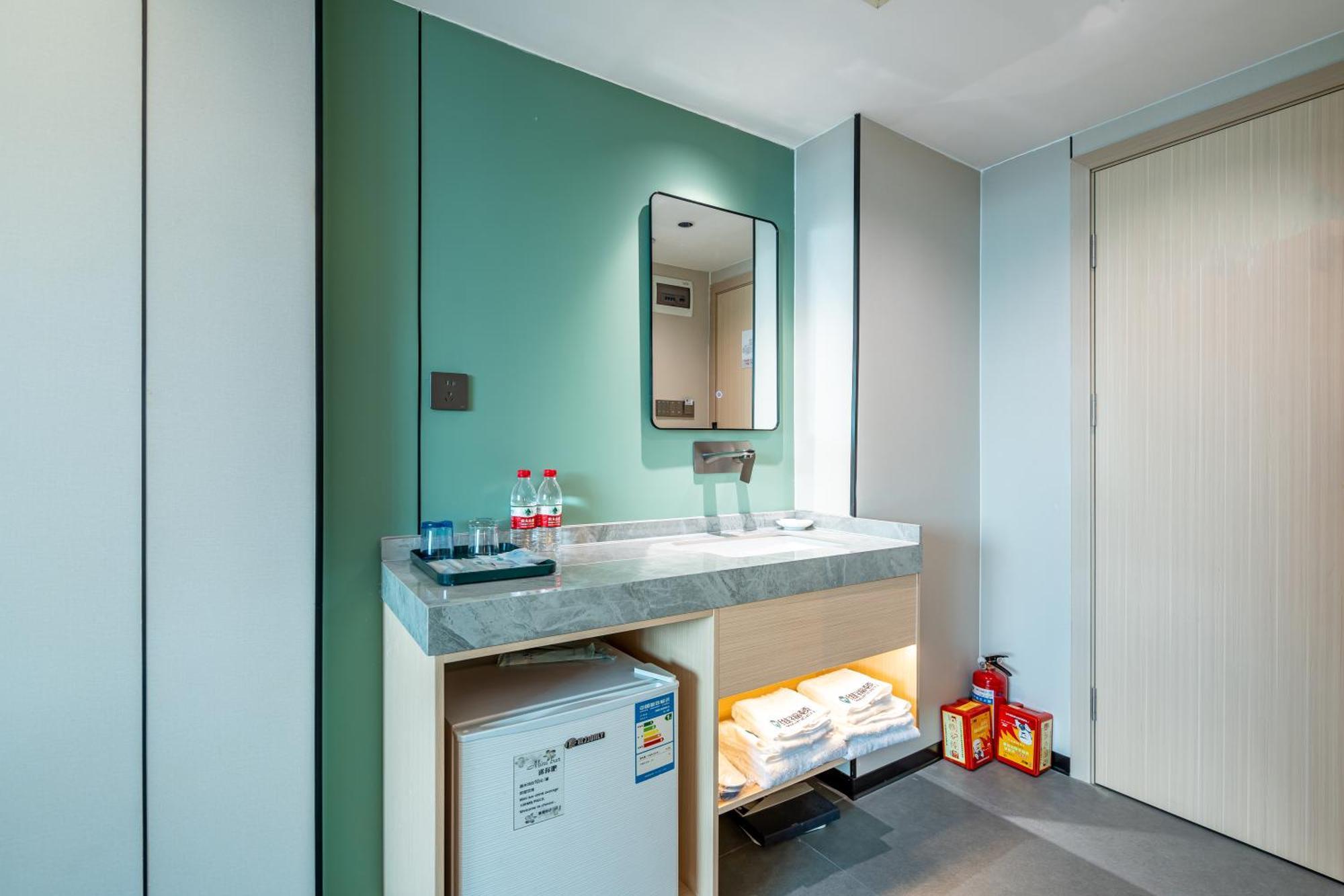 Waifiden Hotel -Former Tokai Hotel - Xiaobei Metro Station - During The Canton Fair, There Will Be Shuttle Buses For Transportation Back And Forth Zewnętrze zdjęcie