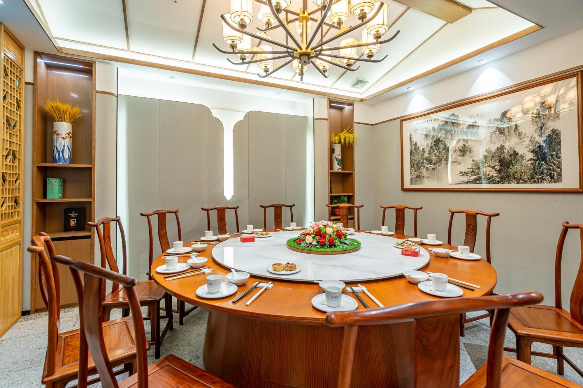 Waifiden Hotel -Former Tokai Hotel - Xiaobei Metro Station - During The Canton Fair, There Will Be Shuttle Buses For Transportation Back And Forth Zewnętrze zdjęcie